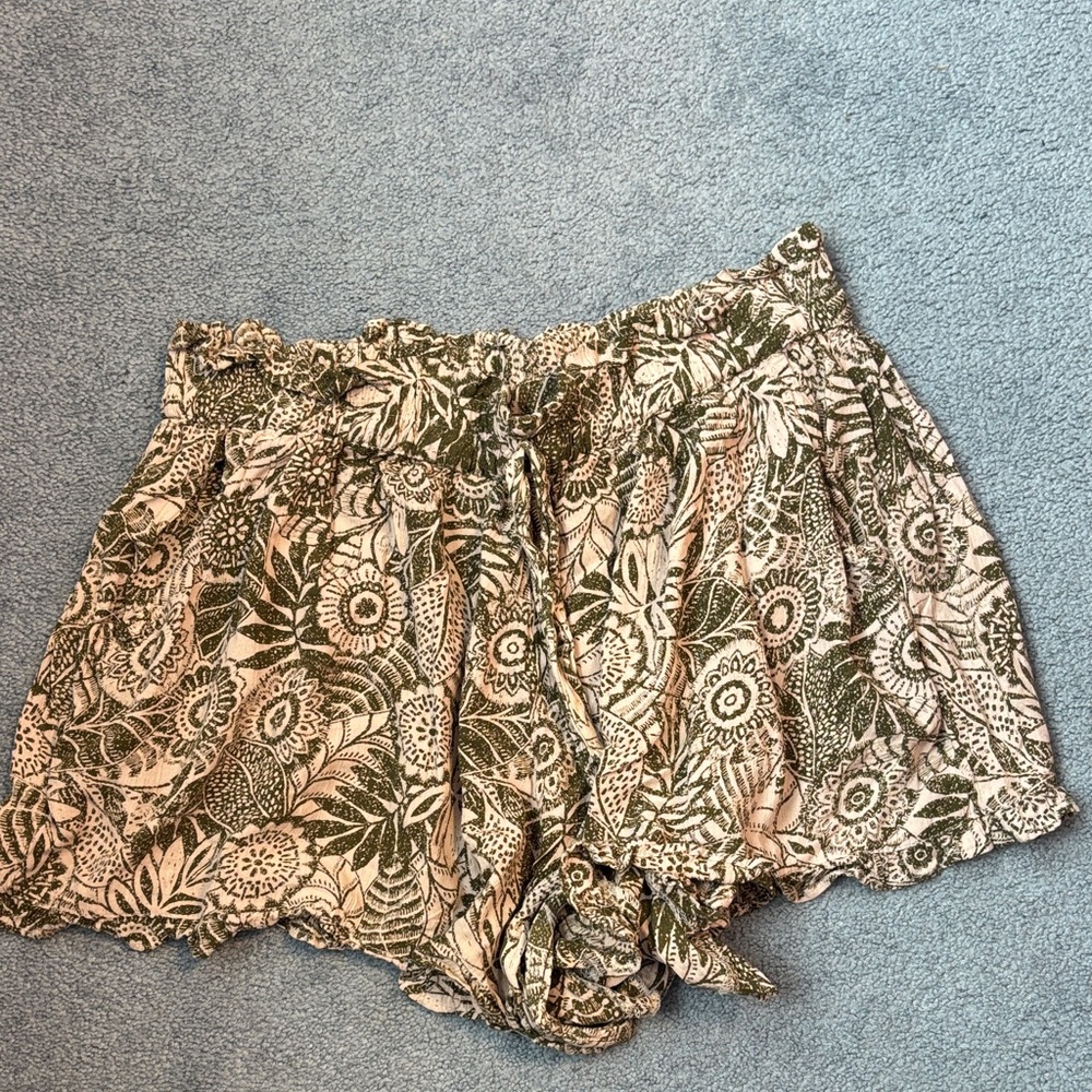 Angie High Waist Floral Green and White Shorts